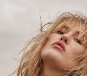 Betsy Gets Back to Her Roots with Soul-Stirring New EP, ‘Sugar Daddy’