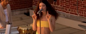 Lorde Beams Up Her “Solar Power” On ‘The Late Show’