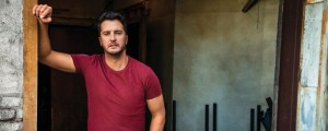 Luke Bryan Announces the Return of His Farm Tour