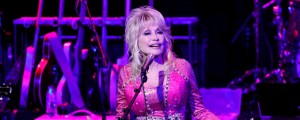 Dolly Parton “Thrilled” to be Tapped for ACM Awards Host