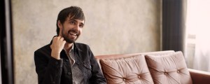 Mo Pitney: A Glance Backward