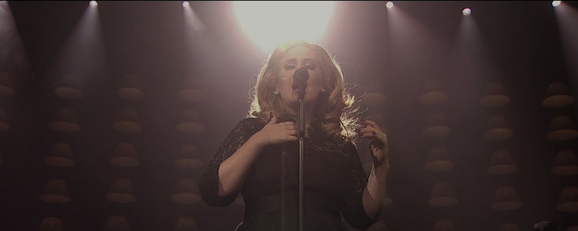 americansongwriter.com