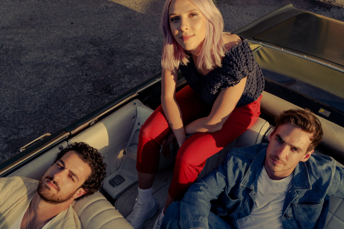 Call Wild Rivers Wild Rivers Detail the Sunny Songwriting Bootcamp Behind 'Sidelines ...