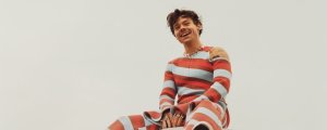 Harry Styles Heads Home to England for the Holidays