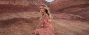 Margo Price Tells a ‘Love Story of Music, Collaboration, and Struggle’ in New Memoir