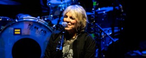 Lucinda Williams Announces New Book—“This Won’t Be a Sugar-Coated Memoir”