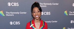 Garth Brooks Salutes Gladys Knight at Kennedy Center Honors