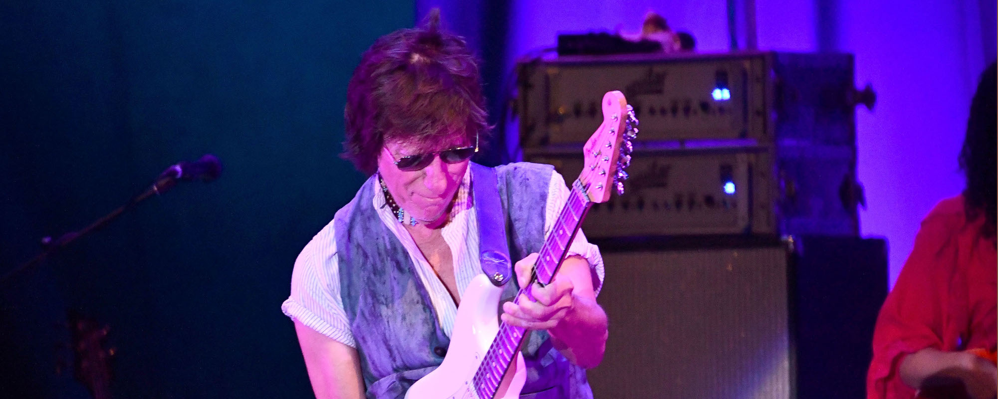 Eric Clapton Announces All-Star Jeff Beck Tribute Concert -
