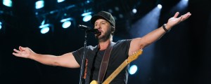 Luke Bryan Responds to Lauren Alaina and Lainey Wilson’s “Thicc as Thieves”