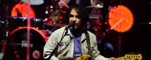 John Oates Releases Reggae Version of “Maneater”
