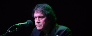 Acclaimed Tulsa Power-Pop Singer/Songwriter Dwight Twilley Dead at 72