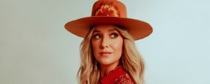 5 Things to Know About Lainey Wilson