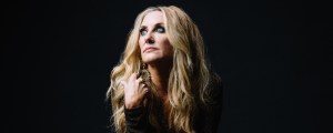On This Day in 2000, “I Hope You Dance” Went No. 1: The Vulnerable Story Behind Lee Ann Womack’s Career-Defining Song