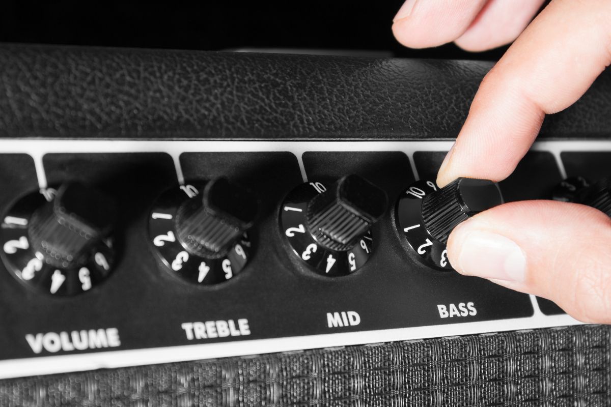How To Use a Guitar Amp - American Songwriter