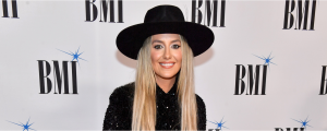 Lainey Wilson Reveals the Wisdom Dolly Parton Passed Down to Her Ahead of the 2023 CMA Awards