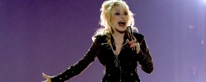 Dolly Parton Drops Rock Version of Classic ‘Jolene’