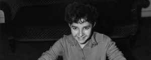The Songwriter Who Helped Turn a 13-Year-Old Brenda Lee Into a Star with “Rockin’ Around the Christmas Tree”