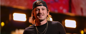 Drake & Morgan Wallen To Break the Internet? Collab Buzz Mounts as Drake Sings “Last Night” on Live Stream