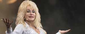 6 Times Dolly Parton Absolutely Slayed on Stage