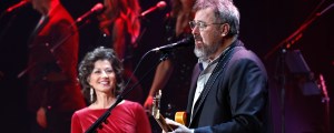 “Nothing Like Amy Grant and Vince Gill at the Ryman”: Fans Show Love for 2023 Christmas Residency