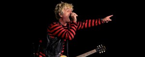Watch: Green Day Shares Behind the Scenes Look at the Making of New Single “Dilemma”