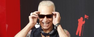 David Lee Roth, Food Critic? Ex-Van Halen Singer Shares Wacky Review of L.A.-Area Burger Joint