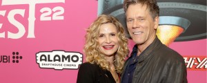 Kevin Bacon Serenades Barnyard Animals With Beyoncé’s “Texas Hold ‘Em”