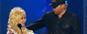 Dolly Parton Pays Tribute to Her Country Music “Brother” Toby Keith, Talks His Everlasting Legacy