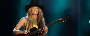 Lainey Wilson’s Unrivaled Work Ethic Has Country Star Embracing the Chaos: “We’ve Been on a Rocket”