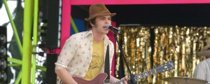 The Summer Anthem that Has Nothing to Do with Summer: The Meaning Behind “Alright” by Supergrass