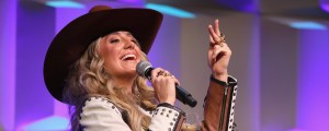 Lainey Wilson Shares Fiery Rebuttal After Radio DJ Bluntly Told Her She “Just Not That Good”