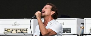The Story Behind “Wishlist” by Pearl Jam and How It Started Out as an Experiment