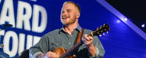 Zach Bryan Debuts Unreleased Song “Sandpaper” at New Jersey Show