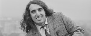 Remembering โTiptoe Through the Tulipsโ Singer Tiny Timโs Brutally Honest Last Words