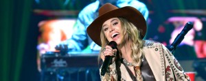 Lainey Wilson Plays Belfast for Her First Night of the Country’s Cool Again U.K. and Europe Tour
