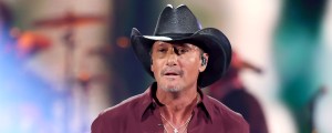 3 Country Legends Who Don’t Write Their Own Music