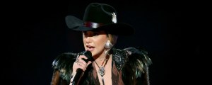 Lainey Wilson Gives Gorgeous Performance of “Amazing Grace” at Good Friday Nashville Concert