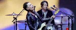 The Country-Tinged Wallflowers Song That Jakob Dylan Wrote To Help a Band Member Out