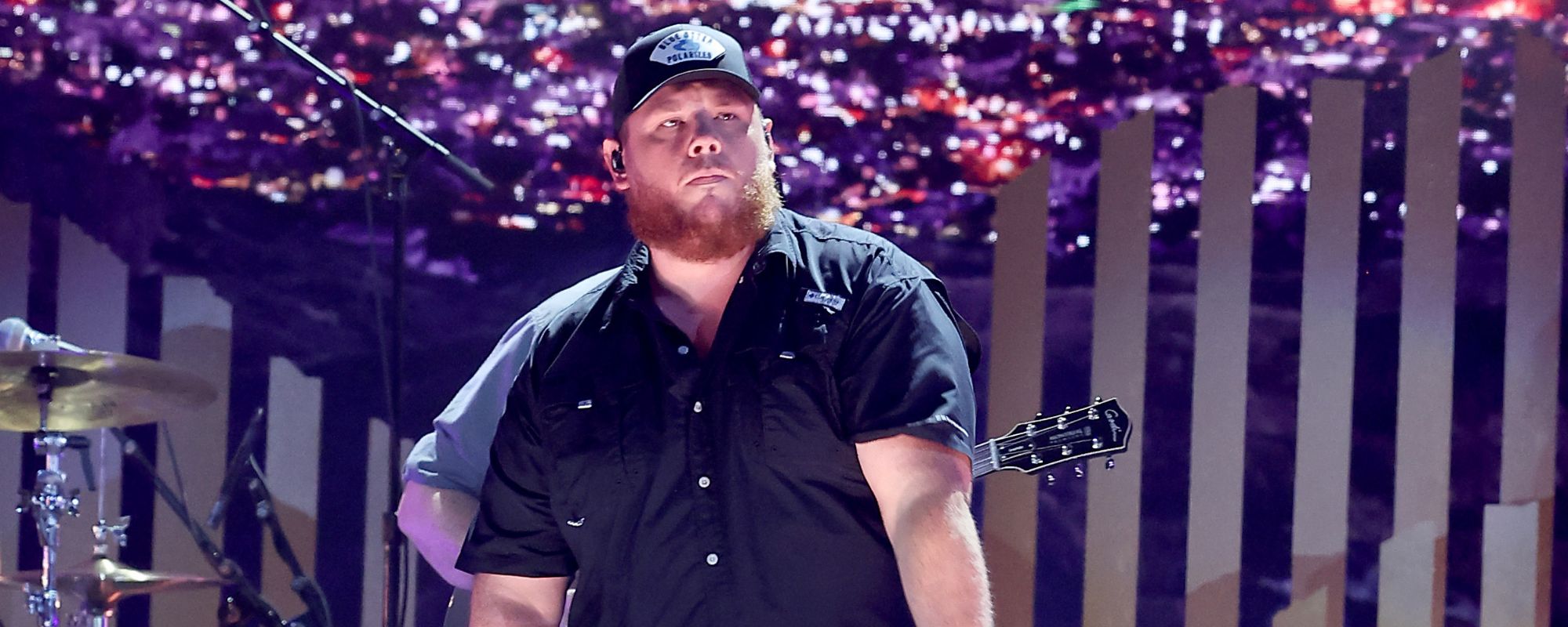 does luke combs smoke cigarettes Opens up About What His Ideal Day Is Like and Being a Dad Luke Combs' 'Joe' Addresses Those