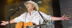 Watch Alan Jackson Perform One of His Biggest Hits to Raise Money for His Hometown