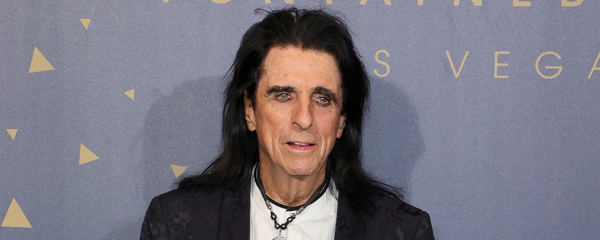 Alice Cooper Remembers the Chaotic Chicken Incident and the Unexpected ...
