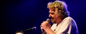 3 of The Most Pleasantly Bizarre Underground Singer/Songwriters 