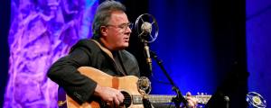 4 Times Country Stars Took Great Songs and Made Them Even Better by Going Acoustic