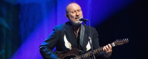 Remember When: Colin Hay’s Solo Career Got a Boost from TV’s ‘Scrubs’