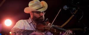 7 Modern Artists for People Who Say They Don’t Make Good Country Music Anymore