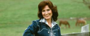 Born in Kentucky on This Day 94 Years Ago, the Outspoken Country Star Who Became the First Woman To Win Entertainer of the Year