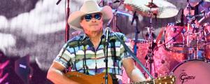 Alan Jackson Takes the Opry Stage One Last Time to Perform “Chattahoochee” During ‘Opry 100’