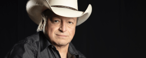 “I Knew I Was Dying”: Mark Chesnutt Emotionally Details Rebounding From Near Death to Launch Redemption Tour (Exclusive)