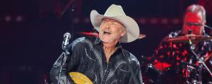 On This Day in 2000, Alan Jackson Released a Nod to a Country Legend That Went to No. 1