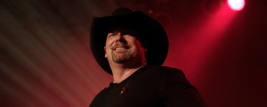 3 Country Music Artists From the 21st Century Who Vanished Before Making It Big